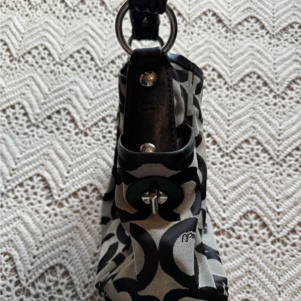 Y2K Coach Parker Art Hobo Shoulder Bag Gray/Black Signature Canvas 13427)